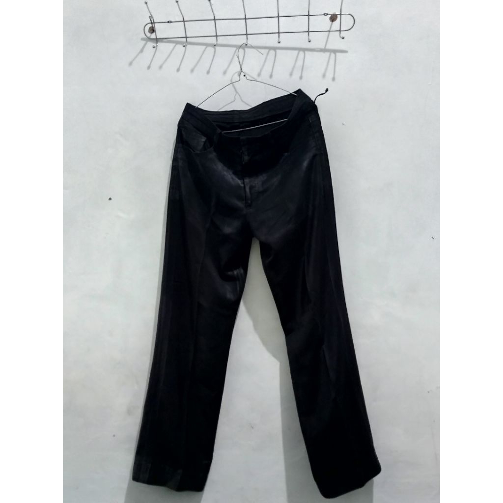 CELANA HITAM PANJANG BAHAN LICIN FORMAL PRIA PRELOVED