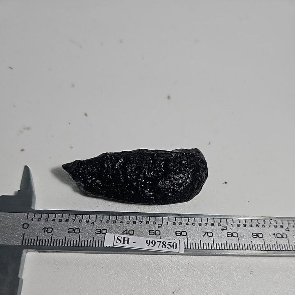 TEKTITE METEORITE BATU ASLI TANPA MEMO