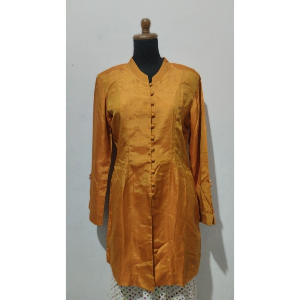 Kebaya / Kebaya Kutubaru / Bawahan Kebaya / Rok batik / Kamisol (Daleman Kebaya)