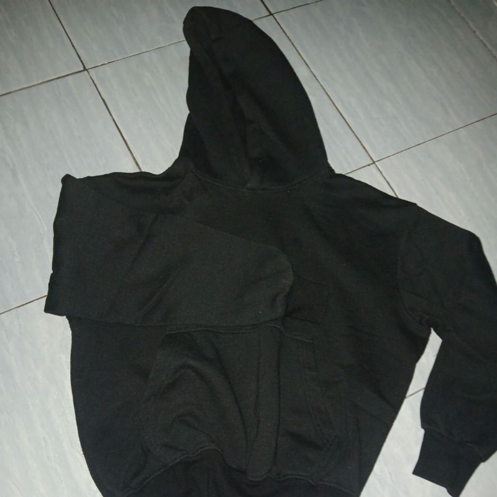 Hoodie hitam tebal pl murah