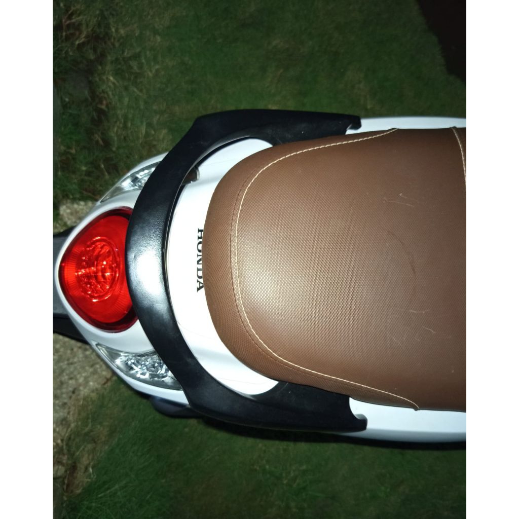 BEHEL BEGEL PEGANGAN JOK BELAKANG SCOOPY NEW 2019-2025 SUPER TEBAL