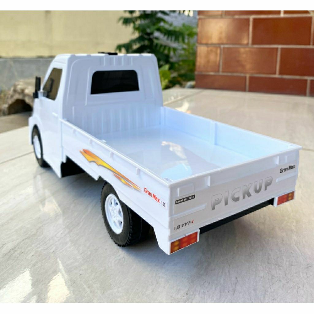 Mainan Anak Miniatur Mobil Pickup Granmax Non Musik Free Tali Ukuran 35cm SNI