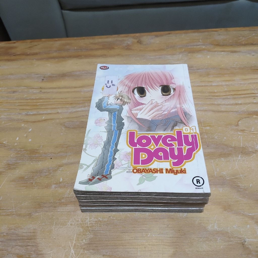Komik Lovely Day Random