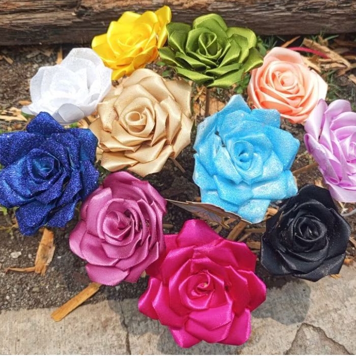 

Bunga Satin Gliter | Tanpa Gliter 6 cm Melingkar | Pita Ukuran 3 Cm