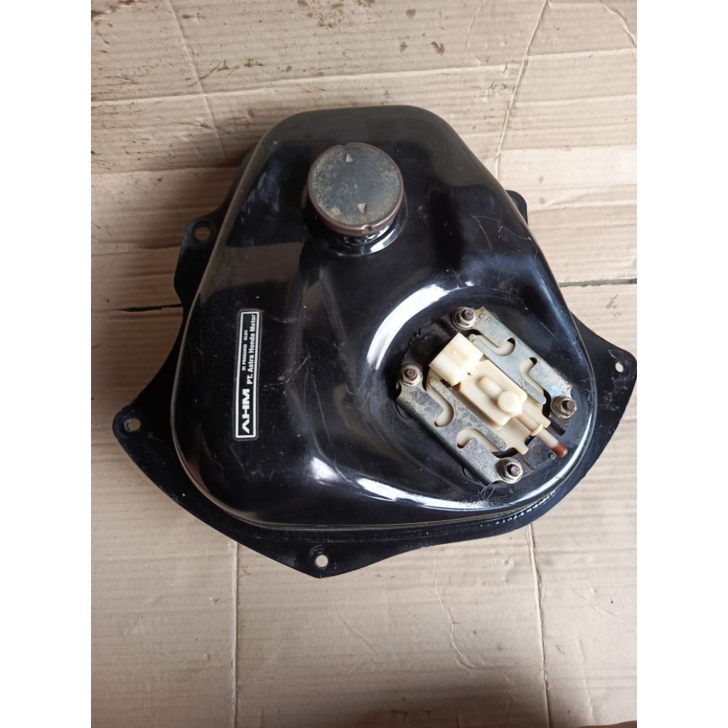 tengki bensin Honda Vario 150 LED/ Vario 125 LED bekas original