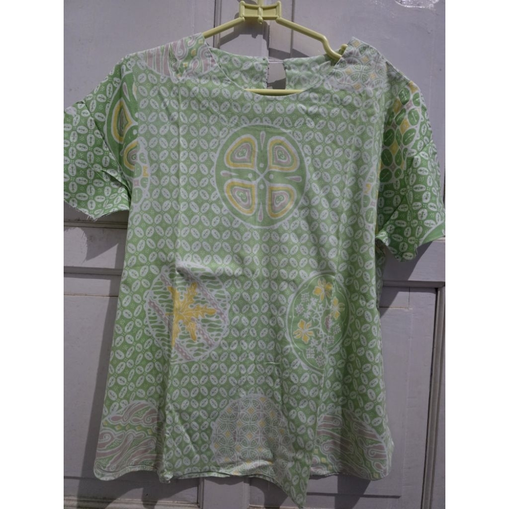 Blouse Batik Lengan Pendek