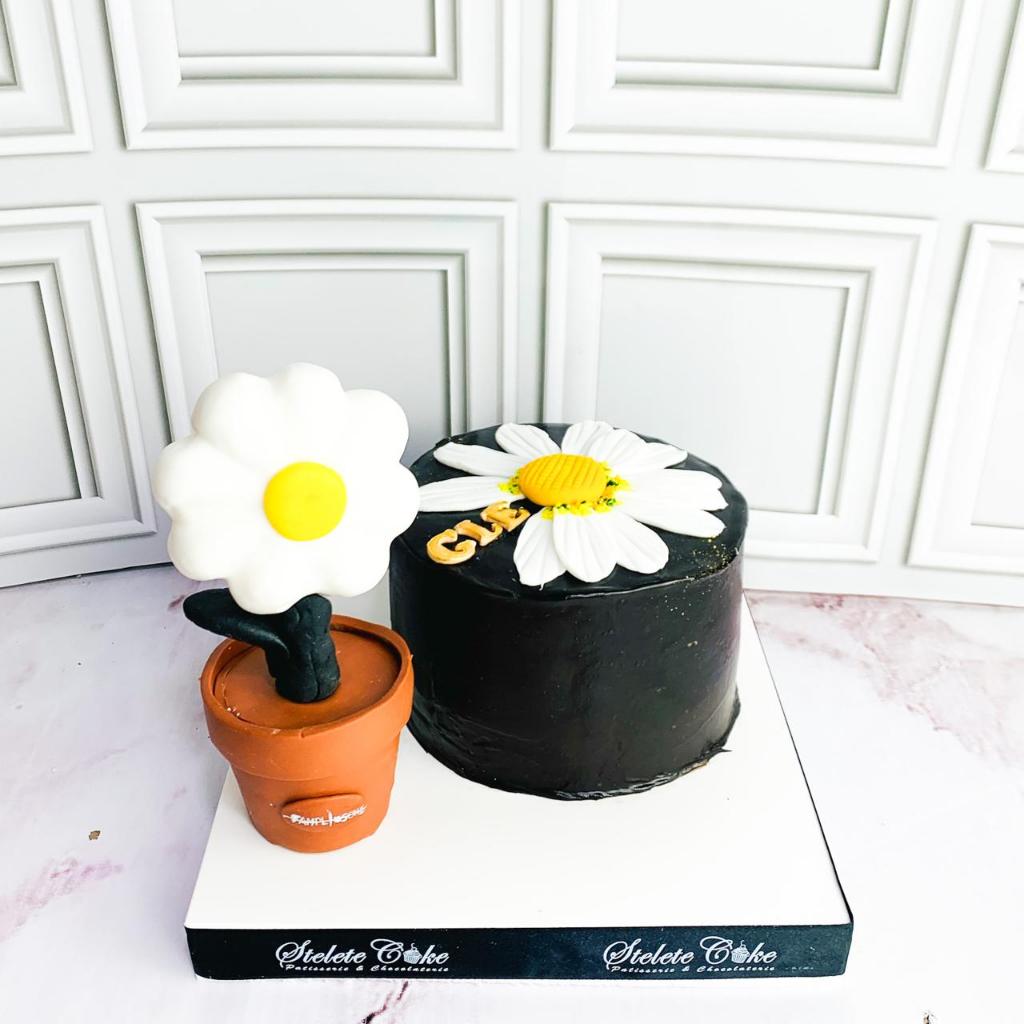 

Kue Ulang Tahun/Birthday cake/Kue Ultah tema Flower Cake/Flower/Bunga Cake