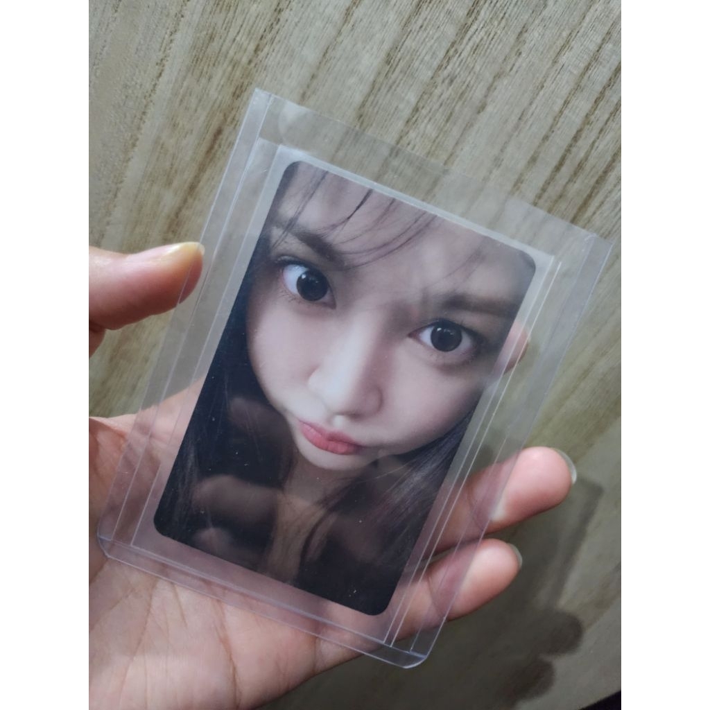 Officiall photocard h2h carmen