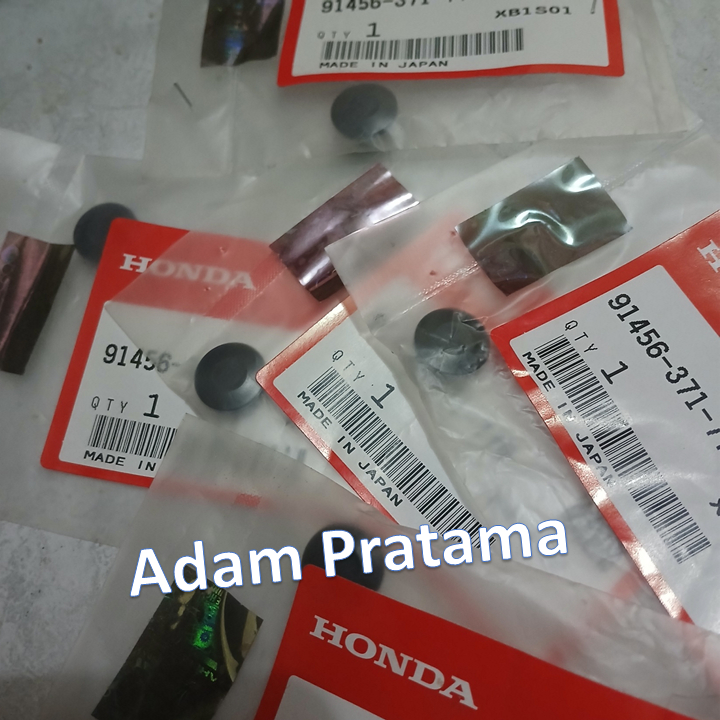Tutup raiser Stang Beat Street 91456-371-770Tutup Penjepit Stang Stir Beat street Ori Honda Japan