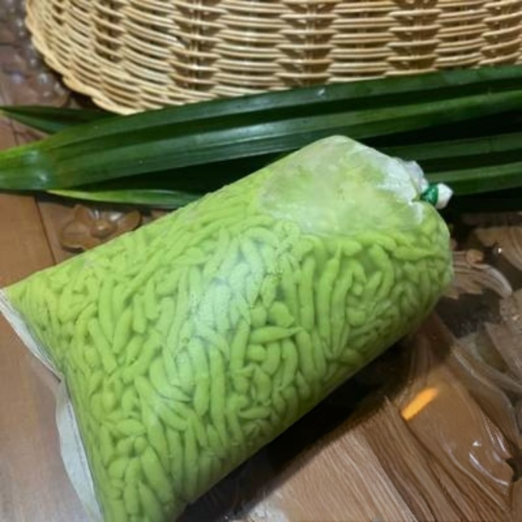 

CENDOL DAWET DAUN SUJI ASLI TANPA PENGAWET DAN TANPA PEWARNA MAKANAN (INSTAN/SAMEDAY) Bersih 1000 Gram