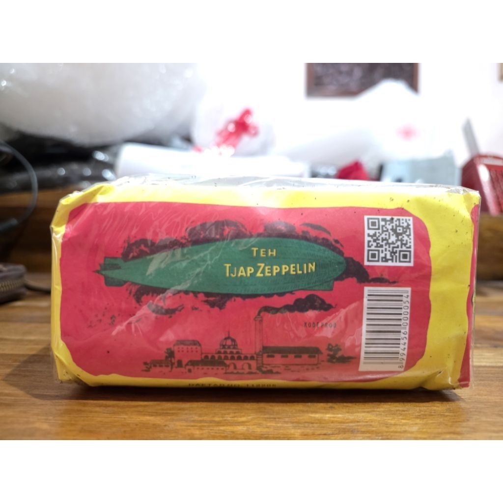 

Teh Tjap Zeppelin Bubuk Tjap Daun Enak Teh Tubruk Original