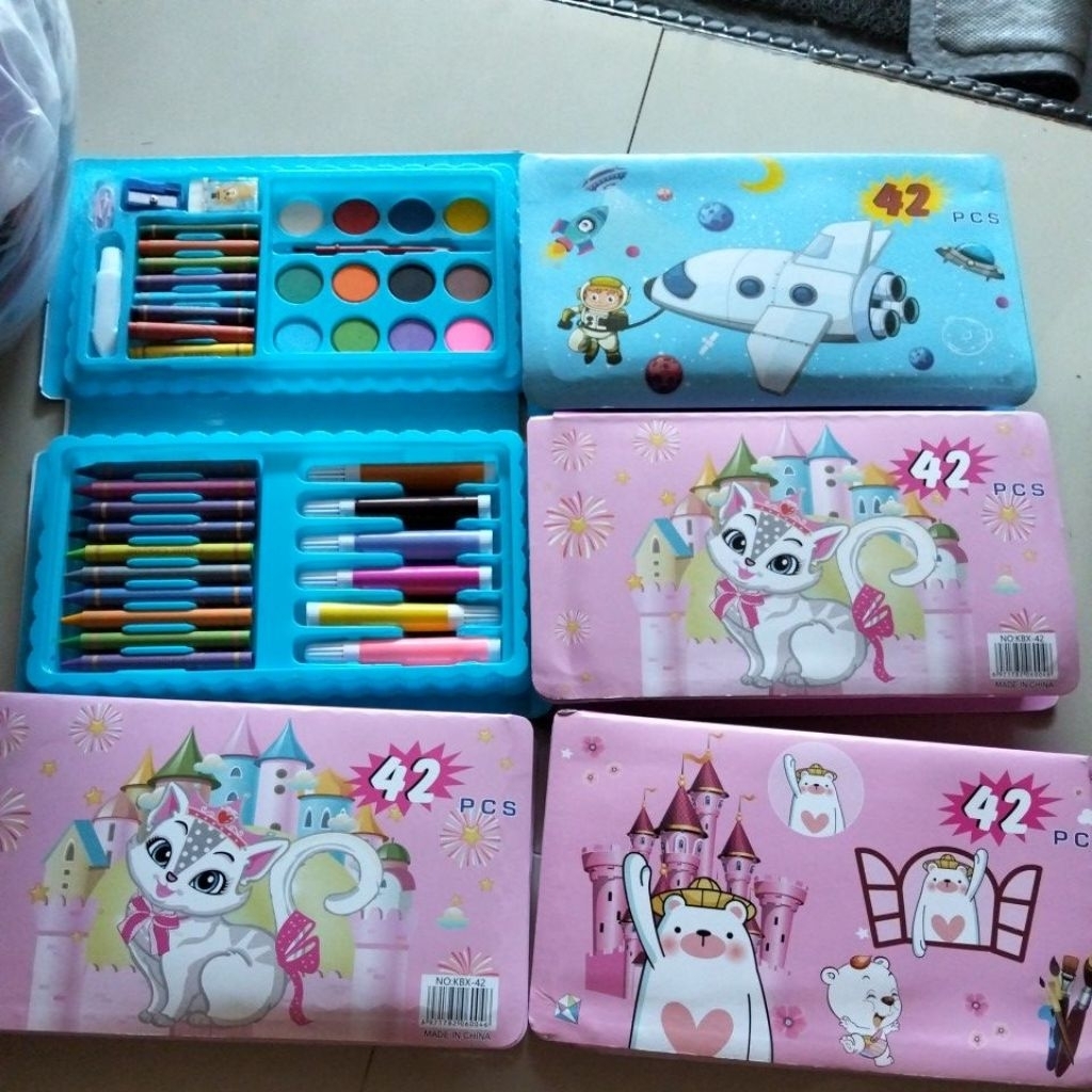 

crayon set art set 42pcs