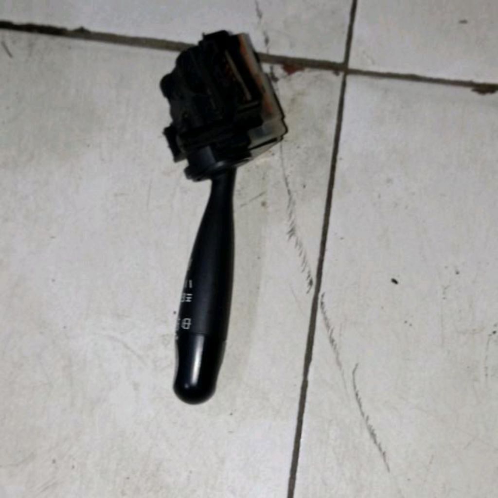 switch saklar wiper Agya Ayla original