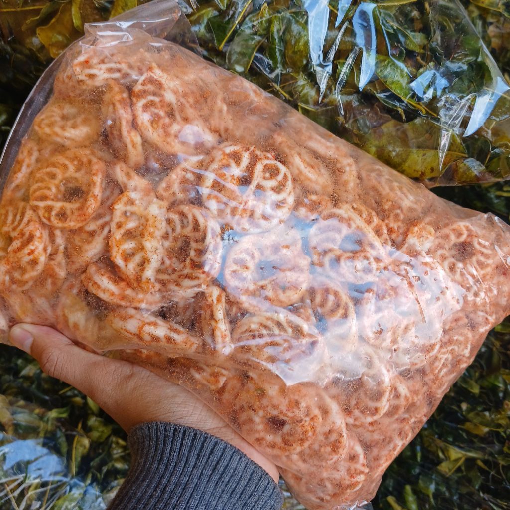 

Sebring Kerupuk Rafael Pedas Daun Jeruk Kemasan 1kg