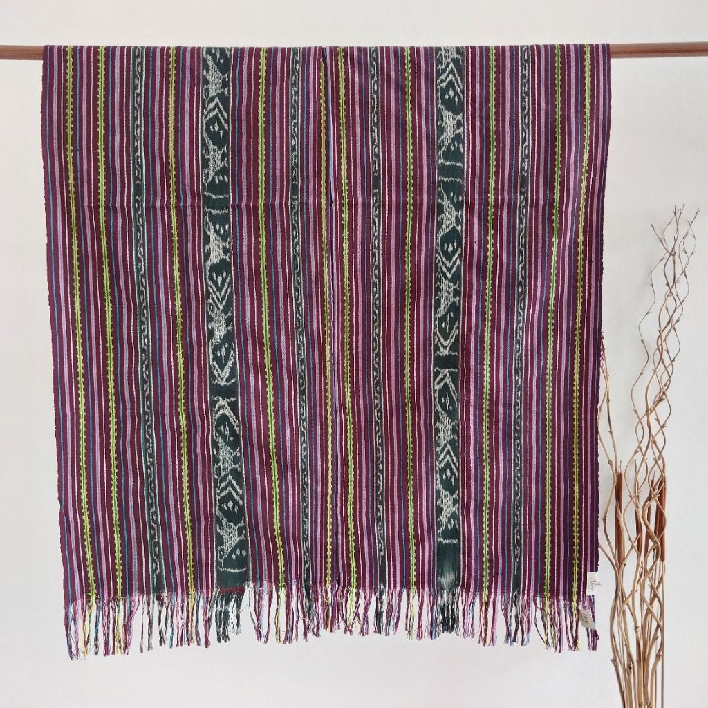 Aneka kain tenun asli dari pulau Timor, NTT - Kefa Manufui