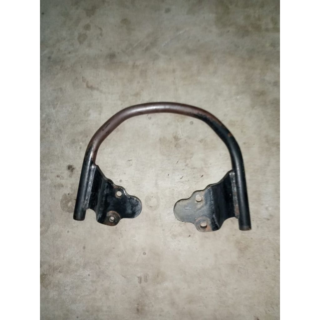behel pegangan jok belakang Yamaha motor Vega ZR original