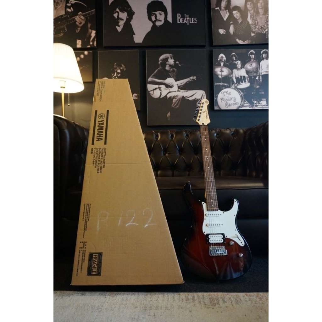 Yamaha Pacifica 112V Fullset Mulus