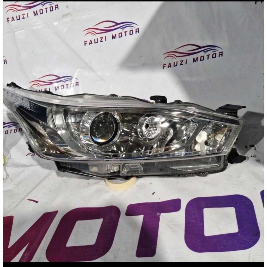 Headlamp lampu depan yaris 2015 2016 2017 original