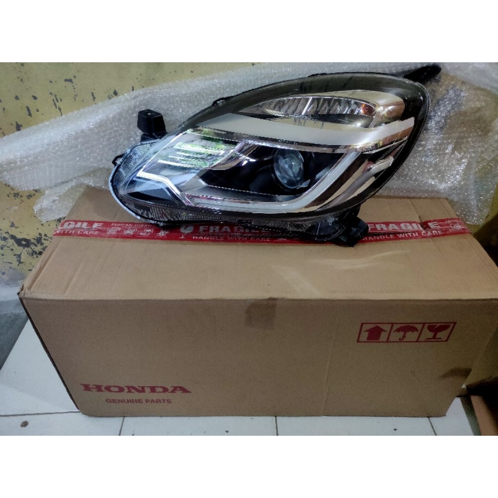 Headlamp lampu depan Honda Brio RS 2012-2018 Mobilio RS 2014-2016