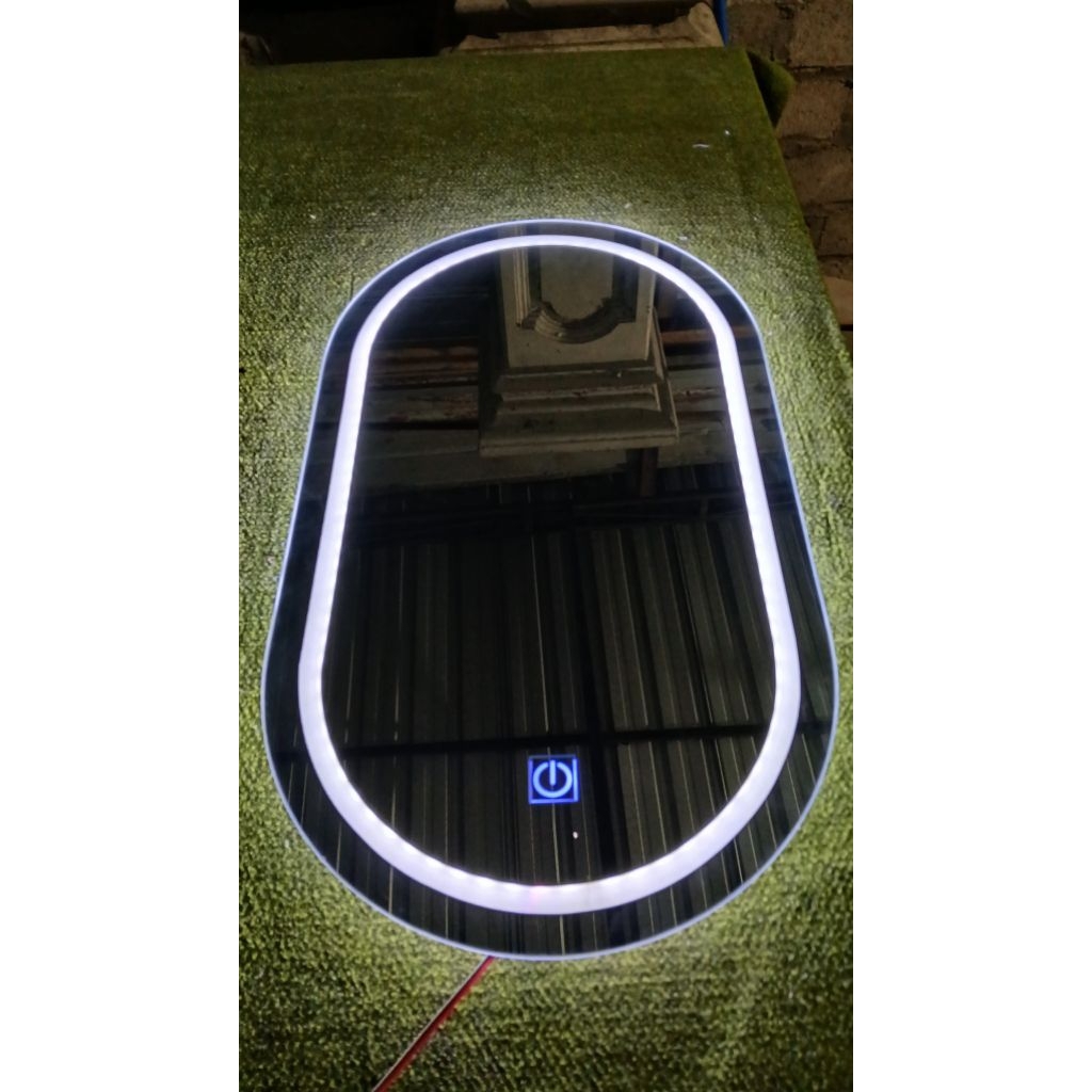 kaca cermin LED touchscreen