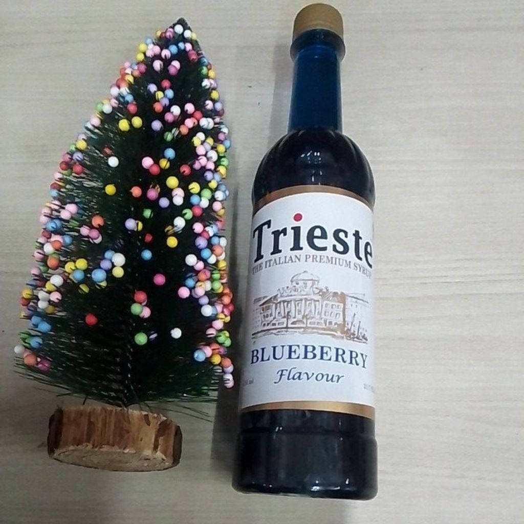 Trieste sirup premium rasa blueberry 650 ml