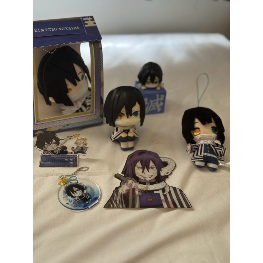 Kimetsu No Yaiba Obanai Iguro Merch