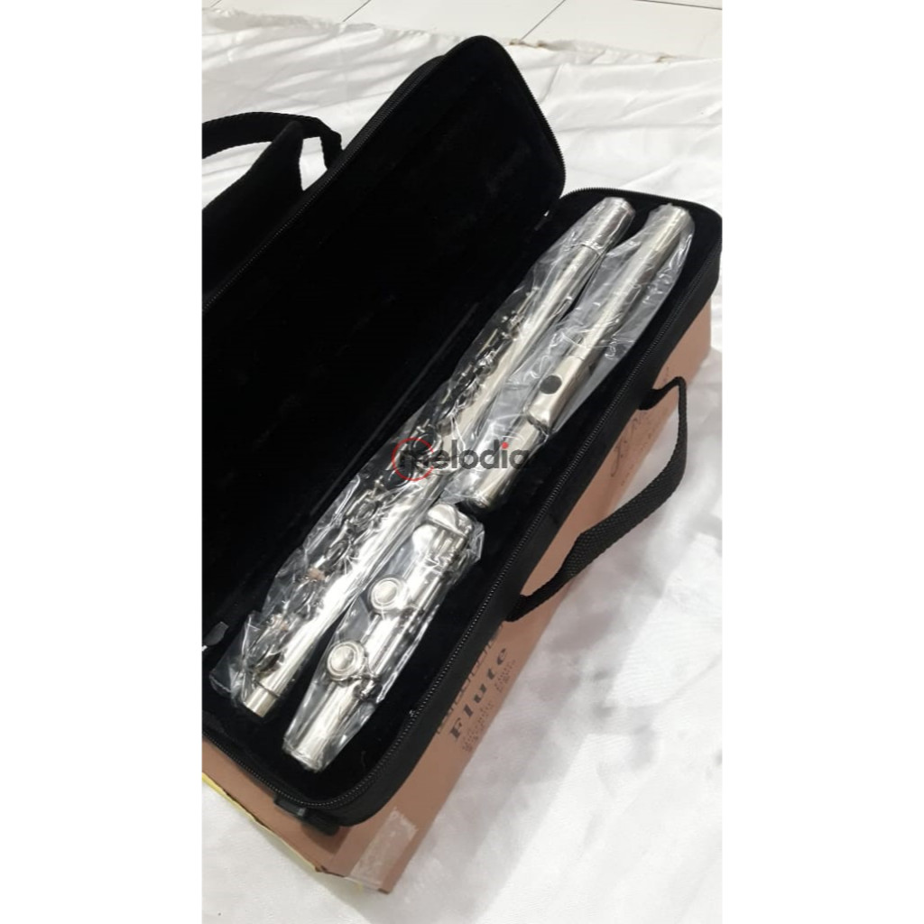J Michael FL-250, Flute