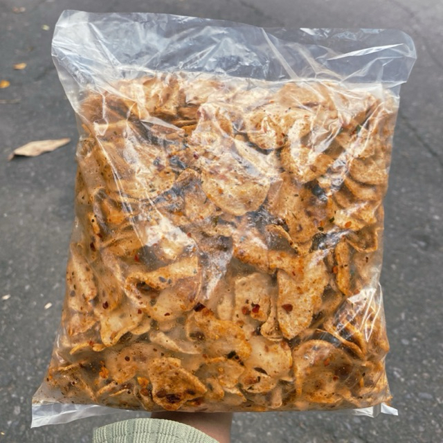 

Basreng Koin/ Basreng Pipih Pedas Daun Jeruk Kemasan 250 gram, 500 gram dan 1kg
