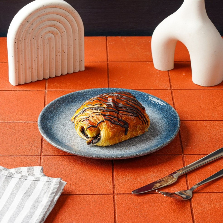 

Pain Au Chocolat Banane Pomme Artisan Bakeshop and Juice