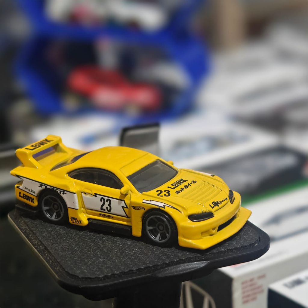 Hot Wheels Loose LBWK Nissan Silvia S15 Kuning