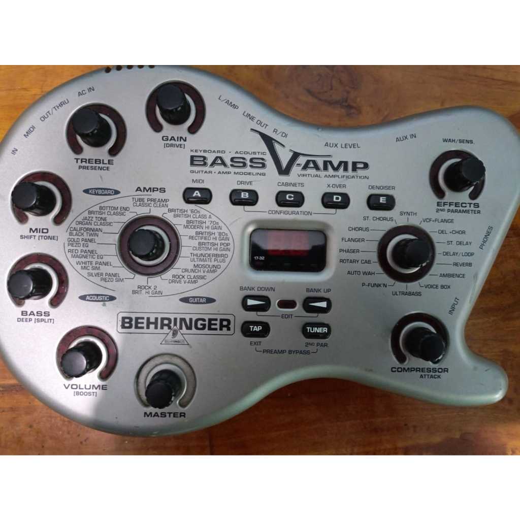 EFEK BASS V-AMP BEHRINGER