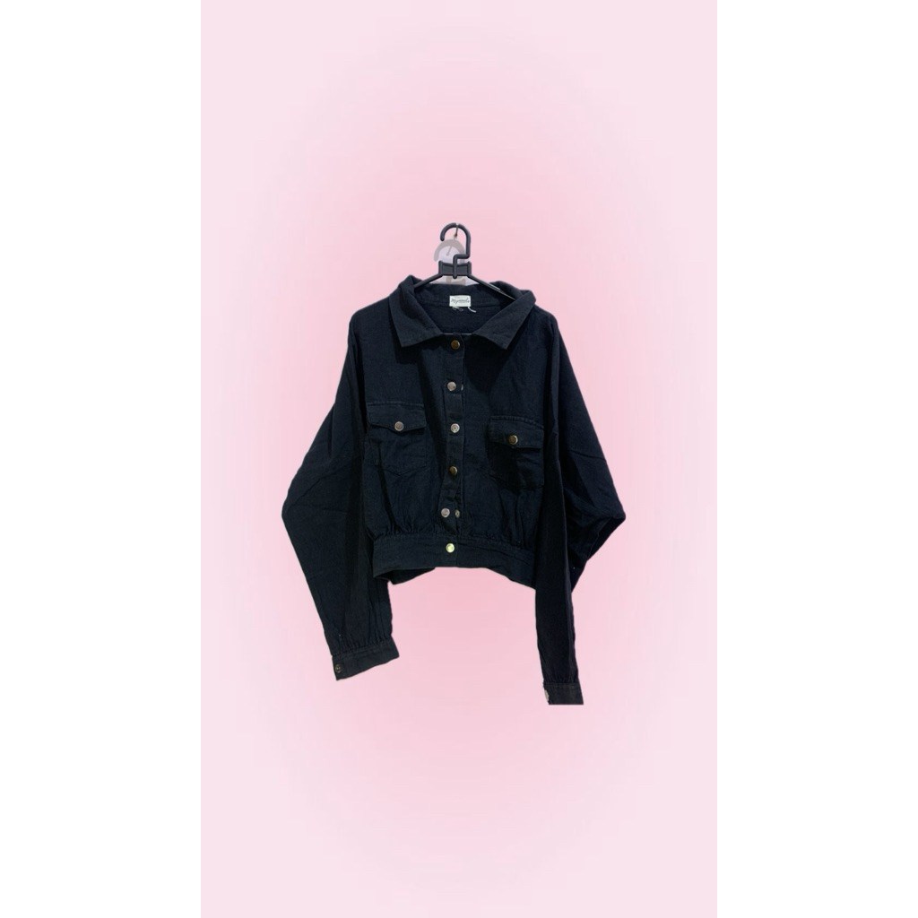 Arlache.co | Jisoo Outer