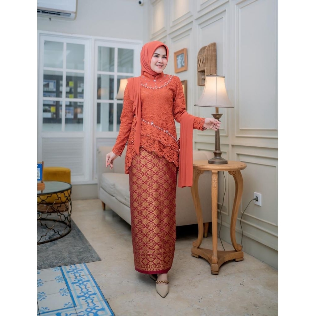 Setelan Kebaya Tunik Payet Nahla / Kebaya Wisuda / Kebaya Pesta / Kebaya Lamaran