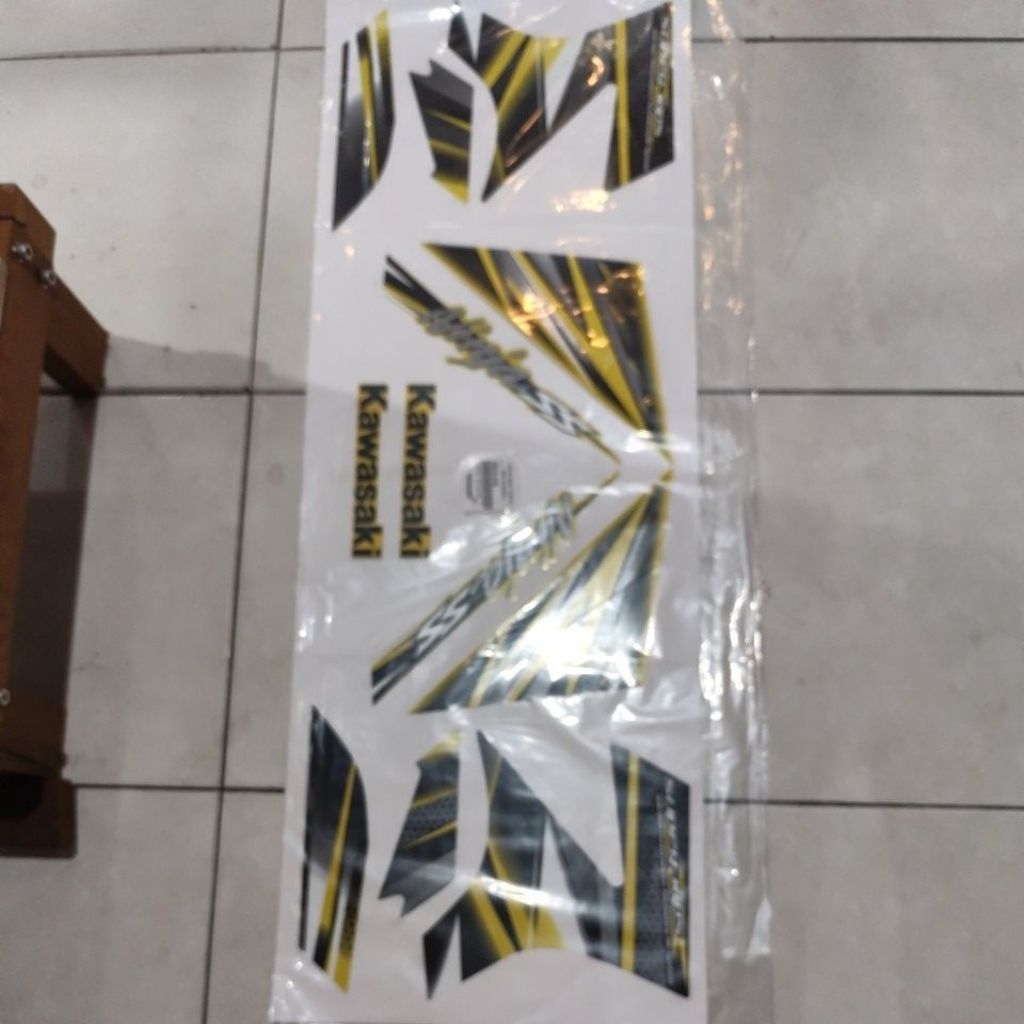 Striping Kawasaki Ninja Ss Kuning Original