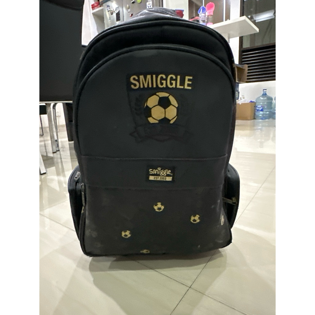 PRELOVED tas ransel trolly roda nyala smiggle bola soccer