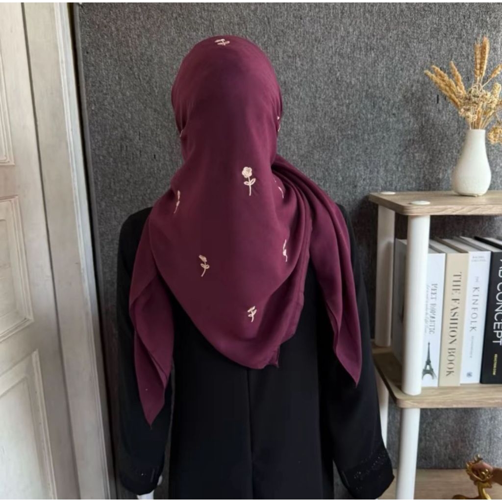 Jilbab Segi Empat Paris Bunga Bordir // Hijab Segi Empat Paris Bunga Bordir
