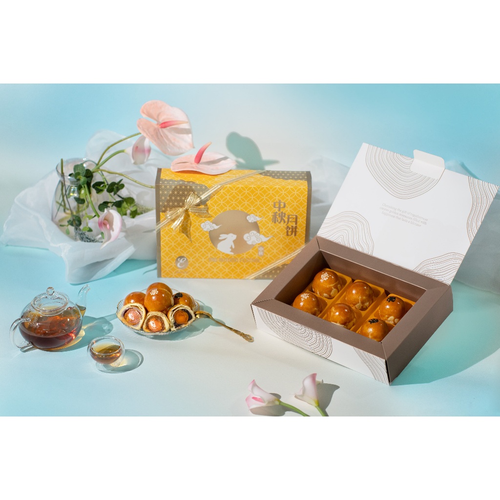 

Eaton Classic Favorite Moon Cake