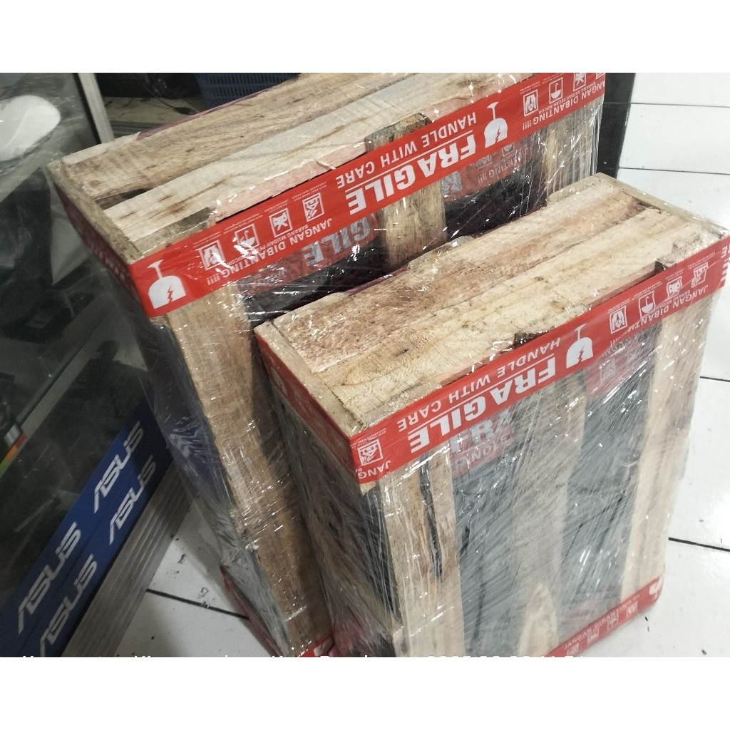 packing kayu Laptop