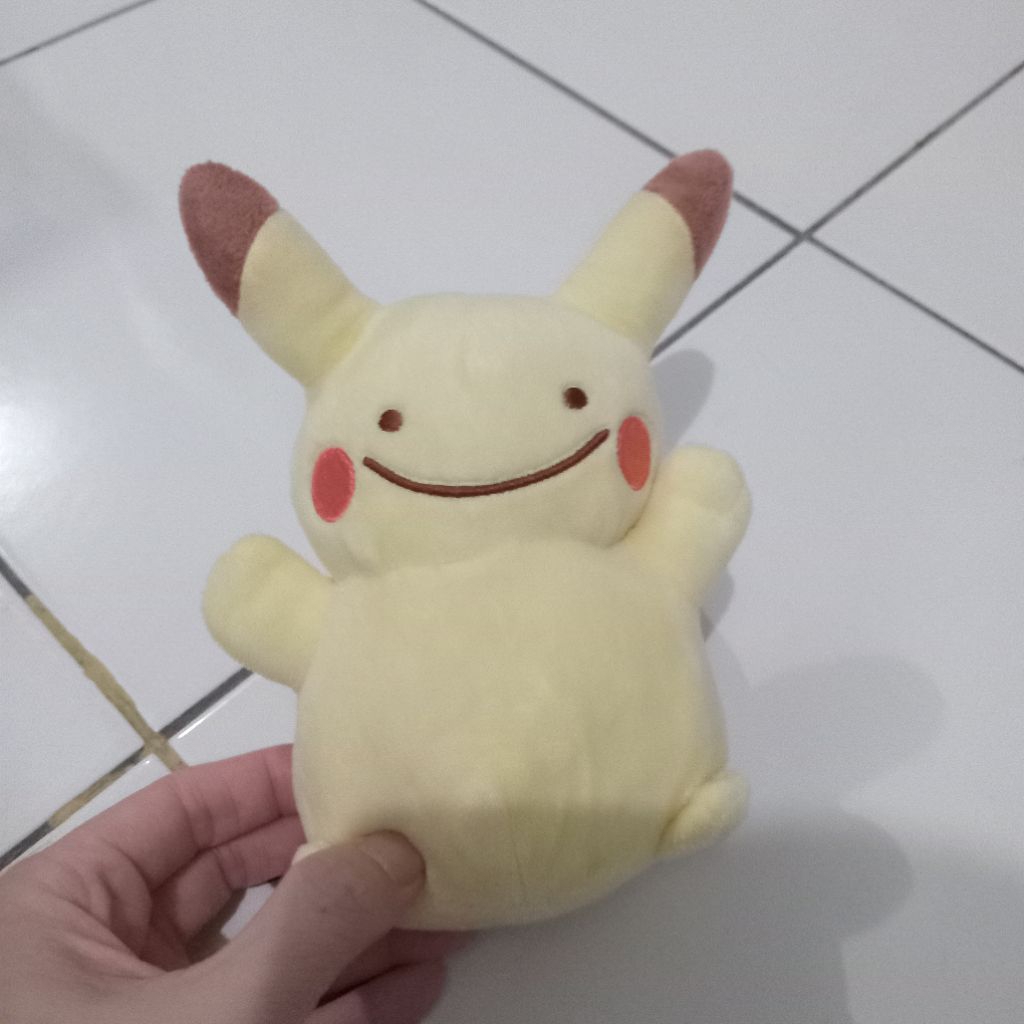 boneka pokemon plush pokemon center ditto pikachu