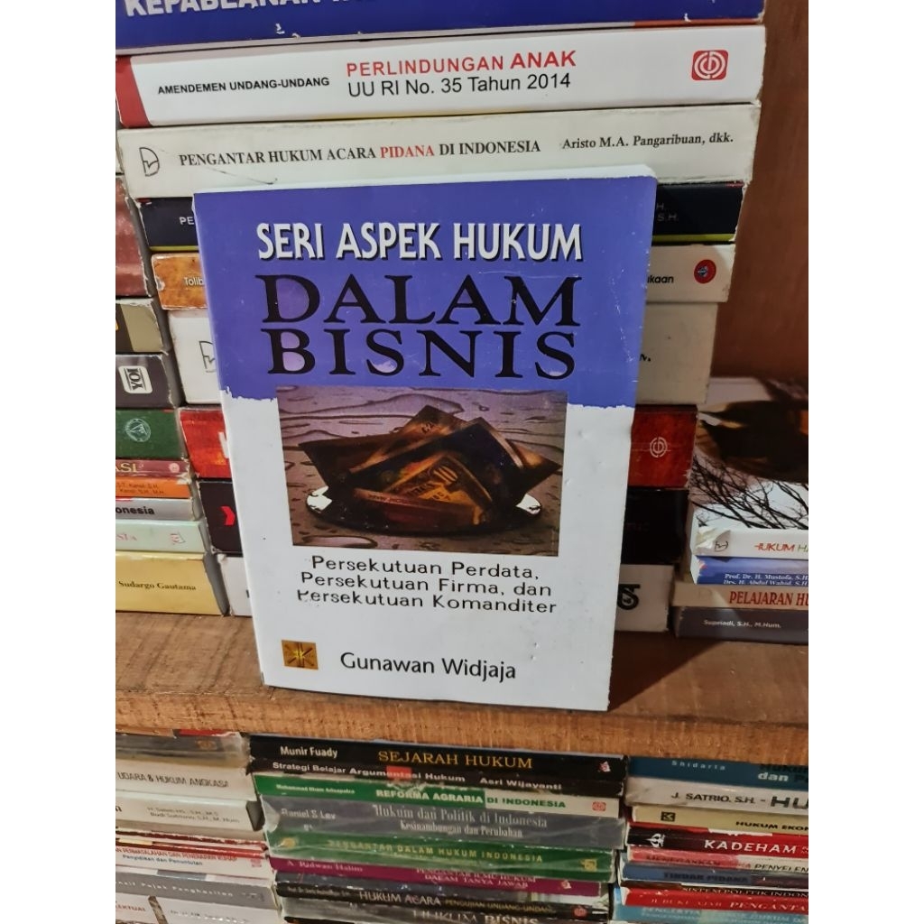 Seri Aspek hukum dalam bisnis by Gunawan Widjaja