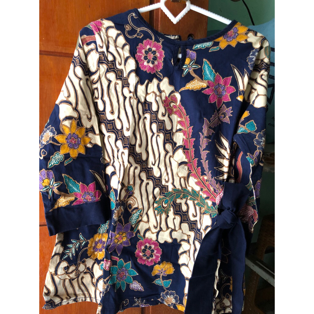 Preloved Batik Wanita tali samping