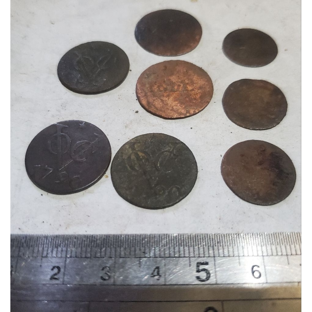 8 biji koin voc kuno temuan sungai