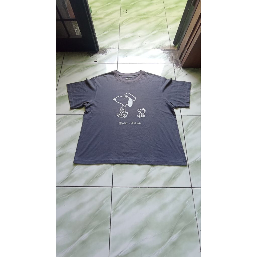 Kaos Uniqlo Snoopy Peanuts x Yu Nagaba Boxy