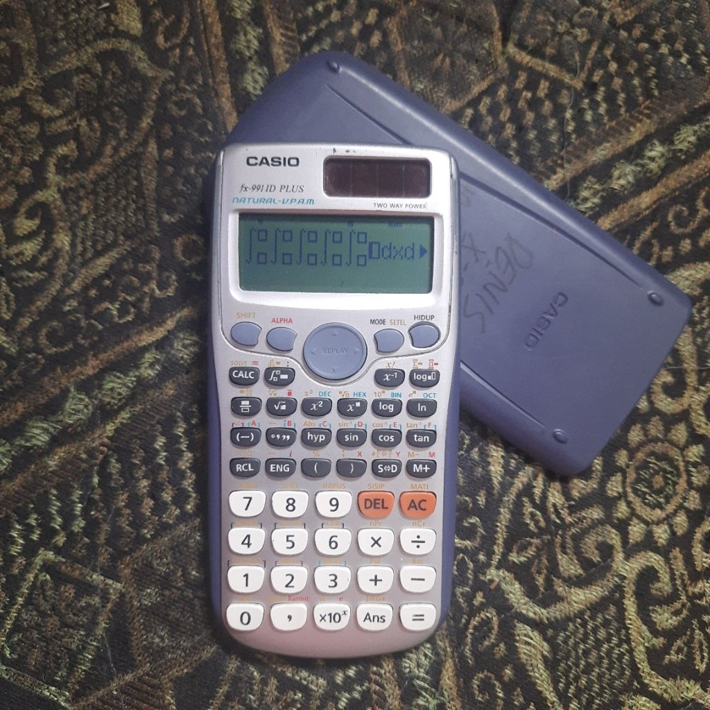 

CASIO fx-991 ID PLUS Scientific Calculator ilmiah bekas fungsi normal.