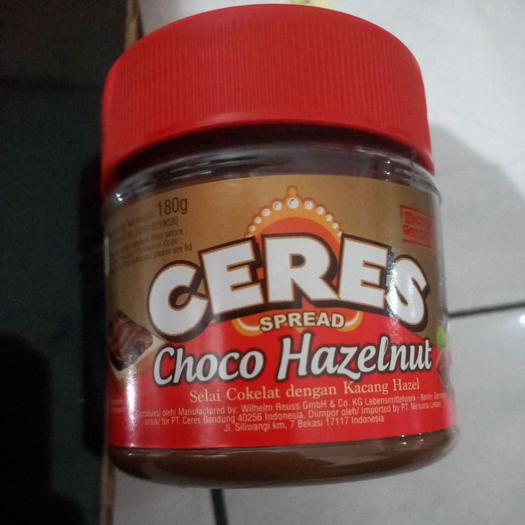 

selai coklat hazelnut