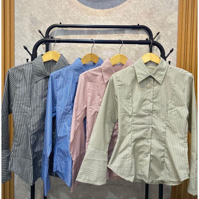 Wispie Girl Boss Fitted Shirt | Kemeja Kerja Wanita Fit Body