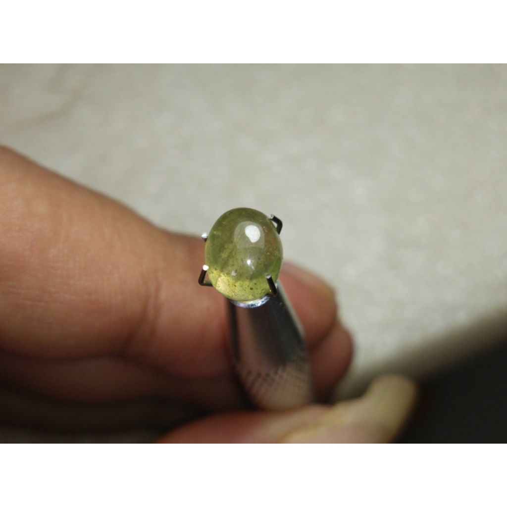 Natural Green Sapphire 3.35 Ct Kristal Unik