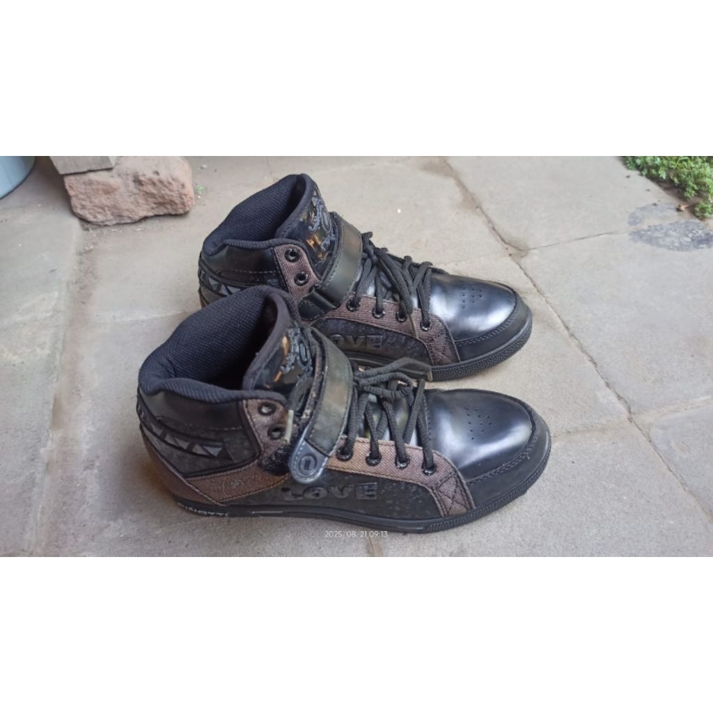 sepatu sekolah cewek finotti 37 second