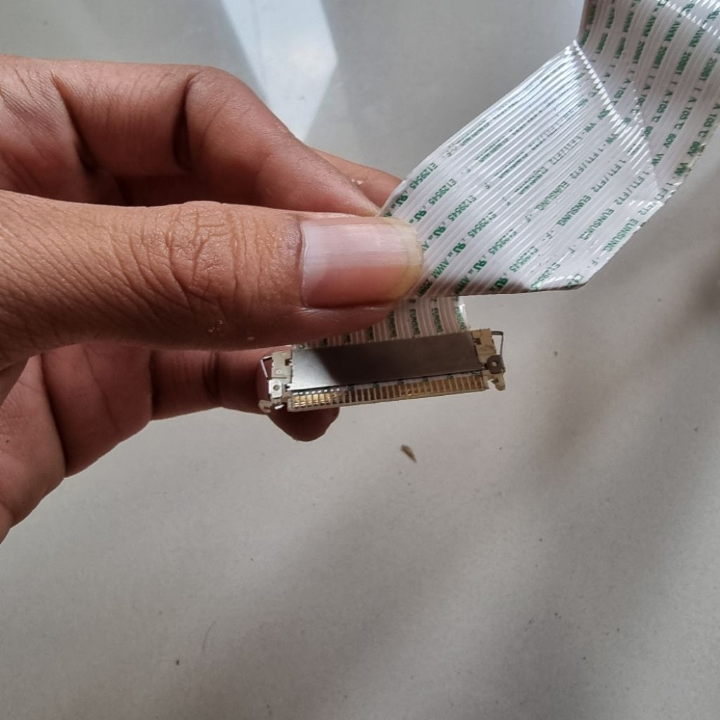 promoo Kabel Pleksibel Flexible Lvds Lvbs TV LCD TV LED  Toshiba 29 Inch tipe 29PB201EJ Ori CABUTAN 