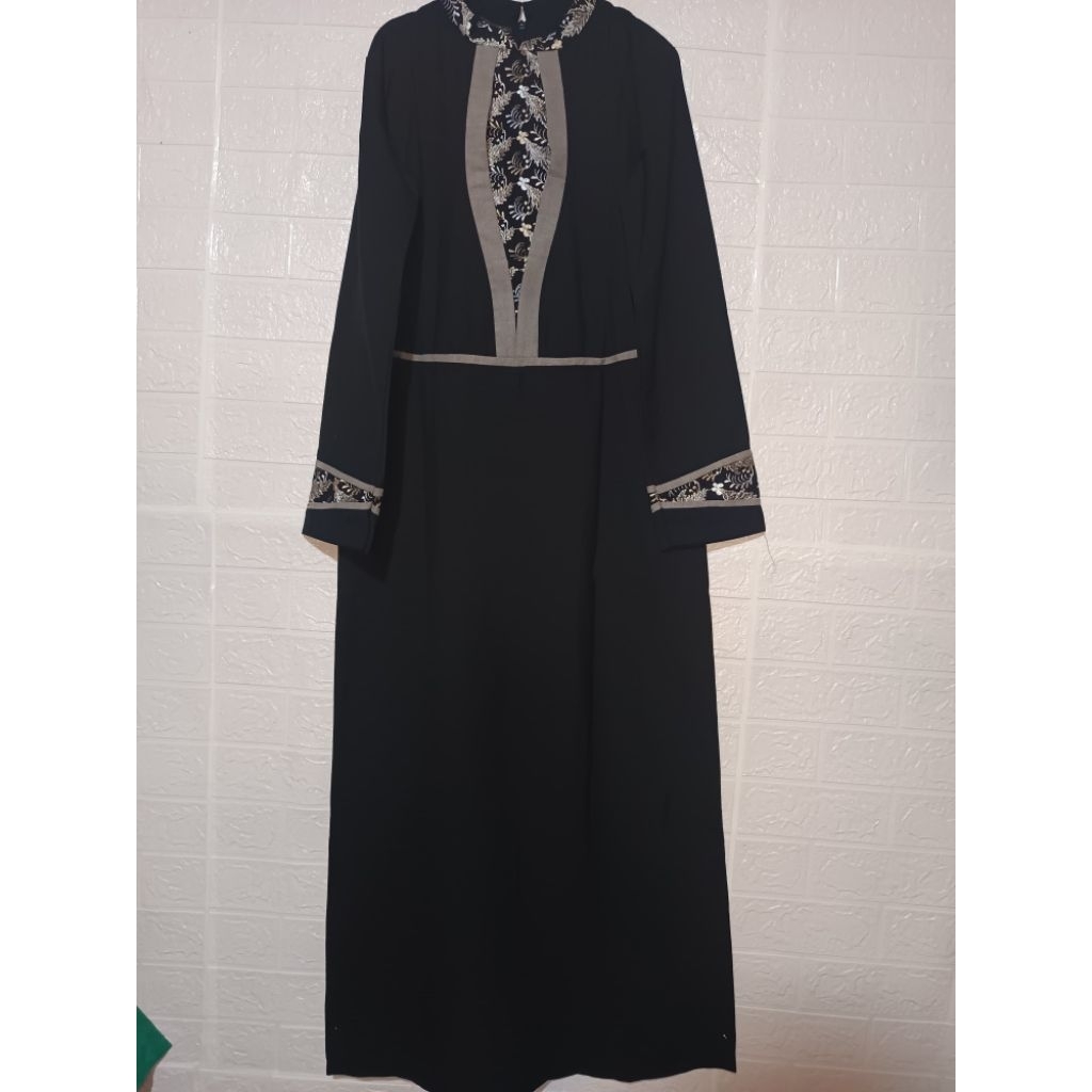 PL/ GAMIS HITAM/ LOKAL BRAND